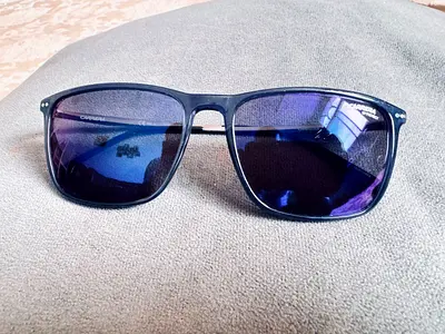 Carrera UV Protect Sunglasses – Black Frame | Blu75e-Tinted Lenses | Excellent Condition