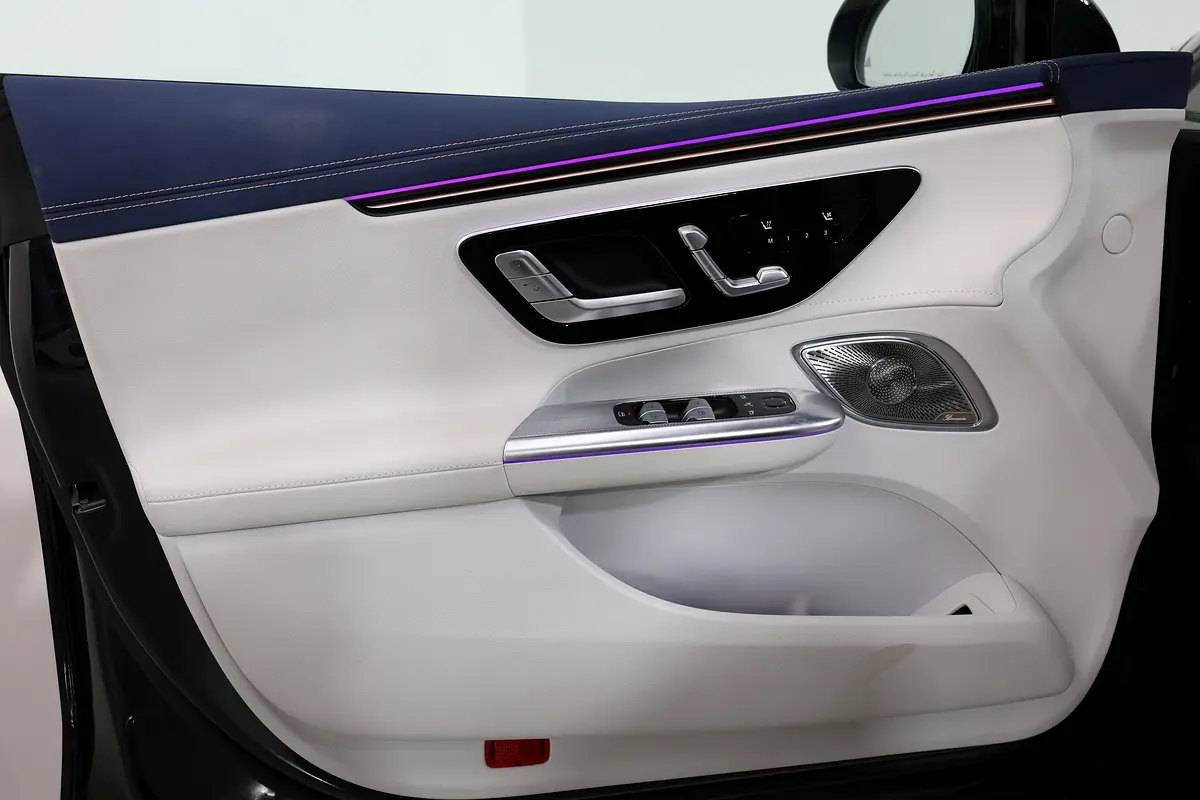 Mercedes-Benz EQE 2024