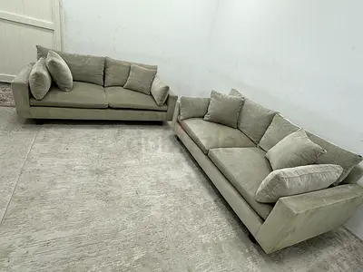 Like new condition west elm 2+2 seater sofa