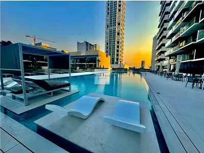 MODERN APARTMENT | OPEN LAYOUT | POOL VIEW