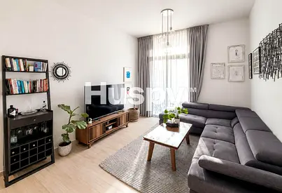 Community View | Open Plan | Mid Floor