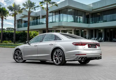 2022 AUDI S8 — миниатюра 3