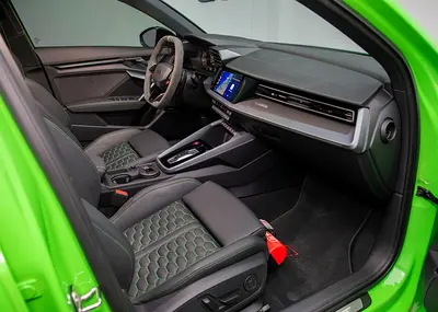 صورة 12 لـ 2025 AUDI RS3