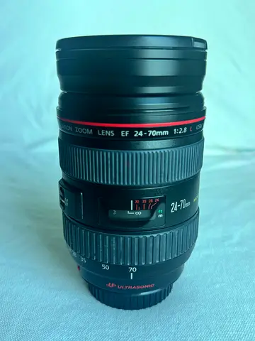 Canon EF 24-70mm f/2.8 L USM Zoom Lens - Good Working Condition