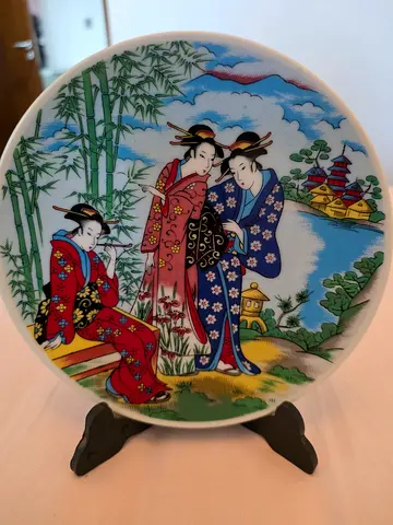 vintage Japanese Geisha decorative porcelain plate