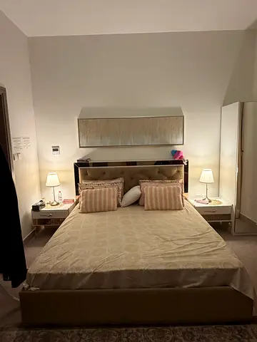 Bed set with hydraulic storage -side table and dressing table