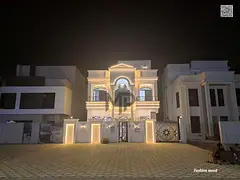 Classic villa|on a main road|large parking 15 meters|al helio2|6 master rooms, majlis, hall, roof|fr