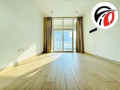 VERY BIG SIZE // READY TO MOVE// PRIME LOCATION// KITCHEN APPLIANCES