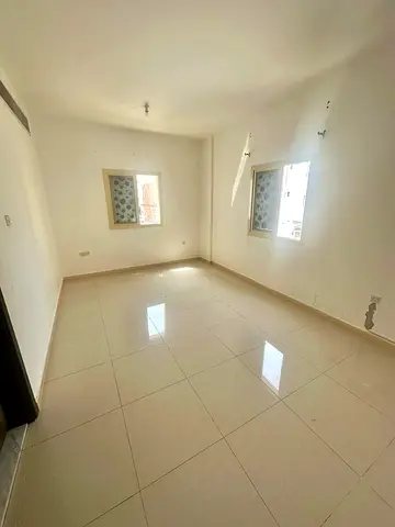 📍Great Deal – 1-Bedroom Apartment for Annual Rent | Al Qulayaah 🏡 1 Bedroom + Closed Living Room ❄️ Central Air Conditioning 🔥 Central Gas