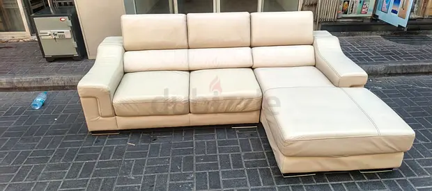 Cream leather 3-seater corner sofa with chaise - good condition