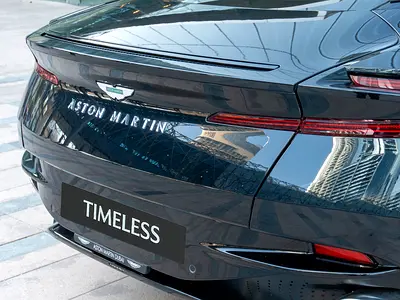 صورة 7 لـ 2024 Aston Martin DB12