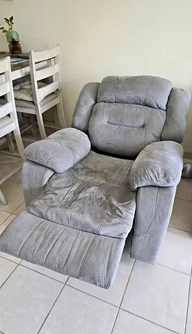 Very comfortable reclining chair