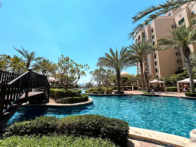 1BR Luxury Apartment in Fairmont North | Palm Jumeirah