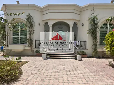 For sale: a villa consisting of four rooms, 2 master bedrooms, a living room, a large majlis, an an