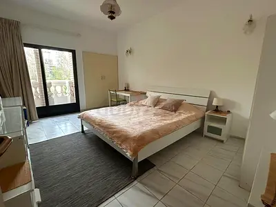 A large room for rent