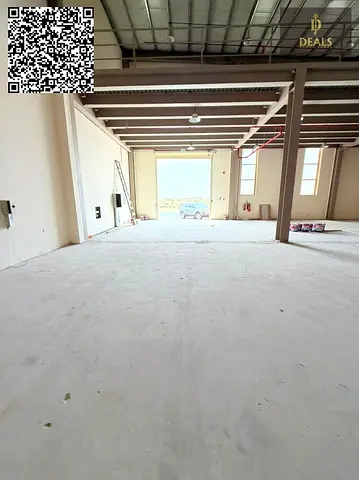 Warehouse for Annual Rent in Umm Al Thuoob, Umm Al Quwain | 7,000 Sq. Ft. | 72 KW Power | Corner Location