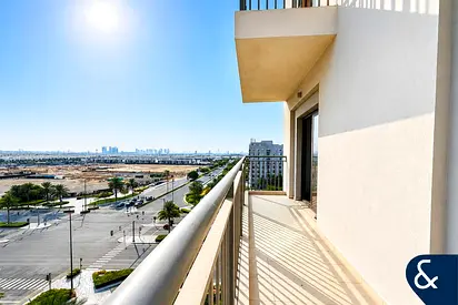 Vacant now | Corner Unit | Open Views