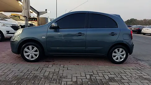 Nissan Micra SL 2016 | GCC Specs | Low Mileage | Compact & Fuel Efficient