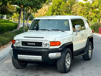 Toyota FJ Cruiser GXR 2014 GCC Specs - Pristine Condition