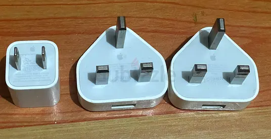 Apple Genuine Power Adapter