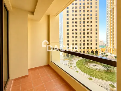 Fully Upgraded | Vacant | Low Floor