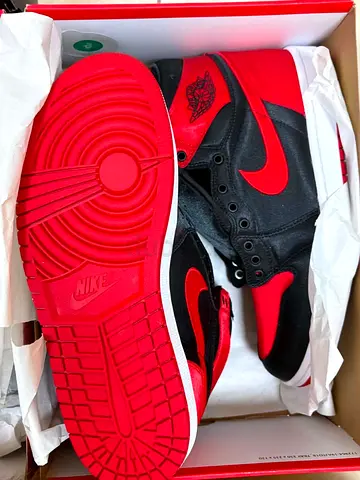 NIKE AIR JORDAN 1 (WOMENS US 10.5) FOR SALE