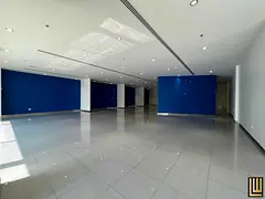 Premium Fitted Shop | Beach Road | Near Kite Beach