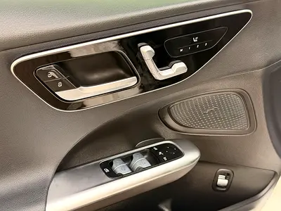 صورة مصغرة 14 لـ 2022 Mercedes-BENZ C-CLASS