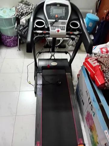 Pre-owned electric treadmill - Sparnod STH-4200_Good working condition