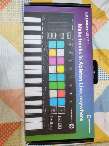 Novation Launchkey Mini MIDI Controller with Box - 25-key Ableton Controller | 1key not working