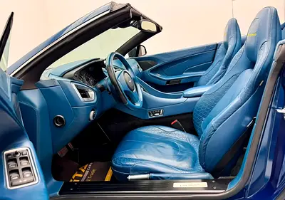 صورة 14 لـ 2015 Aston Martin VANQUISH