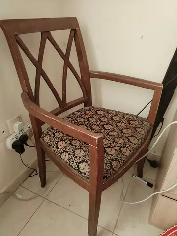 Wooden chair and plastic chair @15Aed