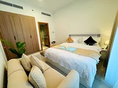 Brand new Furnished 1 bedroom apartment available on monthly rental basis.