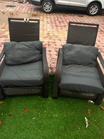 Outdoor rattan lounge chairs recliners with cushions (set of 2)