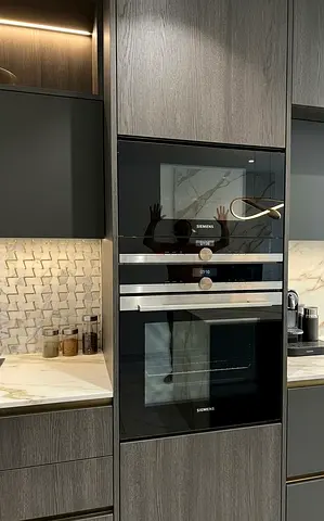 Siemens Built-In Oven & Microwave Combo – Excellent Condition