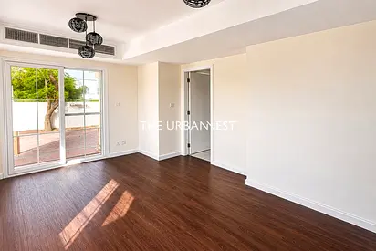 Vacant Corner Villa | Single Row | Furnished