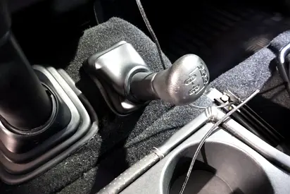 2010 LAND Rover DEFENDER — миниатюра 9