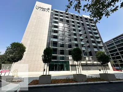 SUPER DISTRESS DEAL | FREE HOLD | READY TO MOVE | PRIME LOCATION .