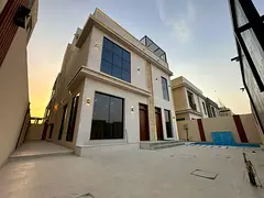 Luxury modern villa with pool and 5 bedrooms, no fees