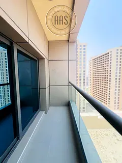 Huge size ~ Studio Apartment < Available in Beautiful building < Hot location > Flexibility in chequ