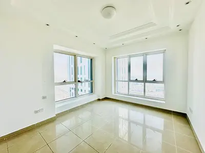 2BR + MAIDROOM | Lake Point Tower | Balcony & Skyline Views