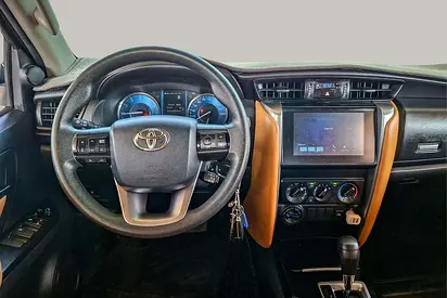 2024 Toyota FORTUNER — фото 10