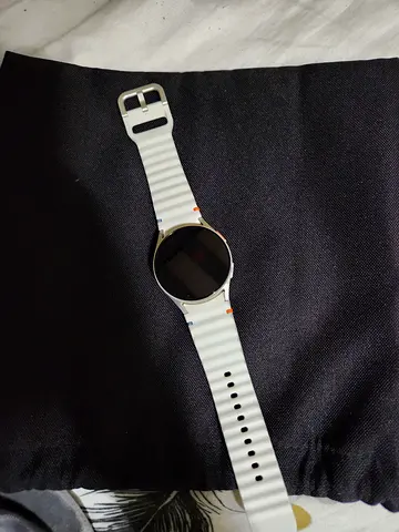 Samsung galaxy watch 7 smartwatch - good working condition