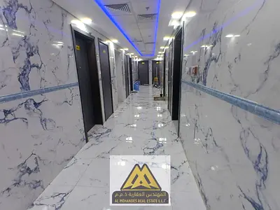 Second-occupancy studio apartment, ideally located near the China Mall and Al Qabail Center, in a prime location close to all essential services.