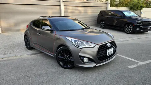 Lady Driven Veloster 1.6 Turbo 2017, GCC Top Option, Original Paint, Service History, Well Maintaine