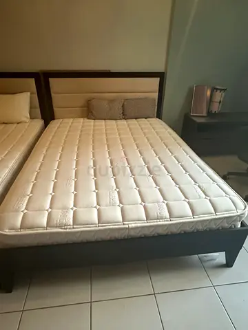 2 queen size bed for sale