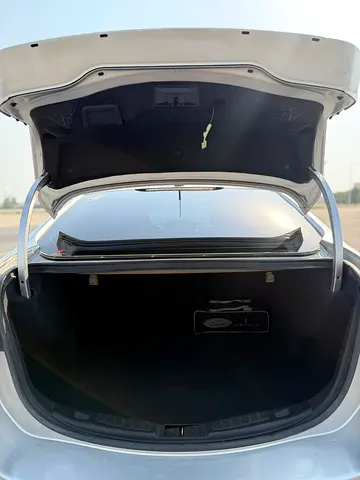 2016 FORD FUSION 照片 9