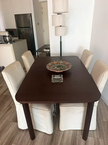 Solid Wood Dining Table with 4 Slipcovered Chairs