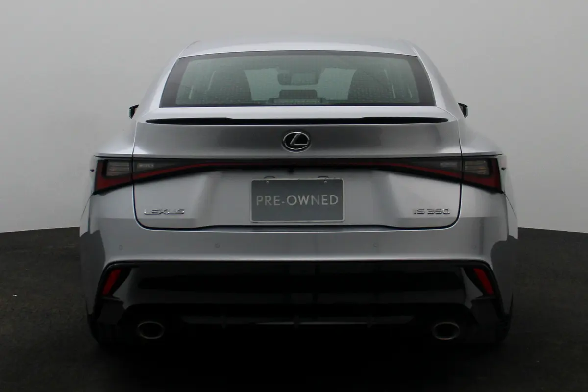 Lexus IS-Series 2023