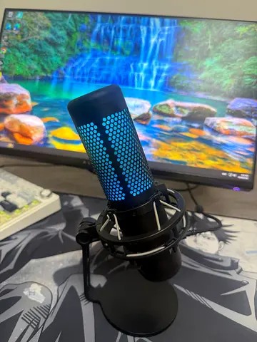 Hyper x cloudcast microphone